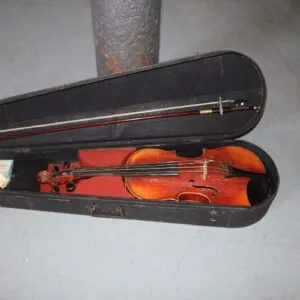 Violon d'enfant vers 1900 dans étui