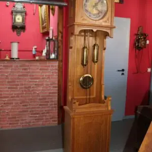 Horloge de parquet avec 2 poids, mouvement fonctionne, L 49cm x P 28cm x H 204cm