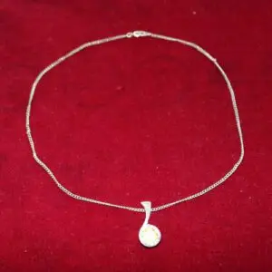 Collier avec pendentif en argent 925