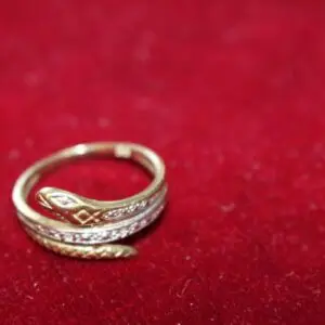 Bague serpent en or 333, taille 53, env. 2 grammes