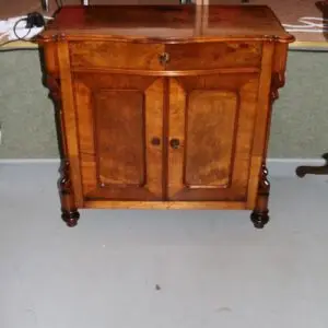 Petit meuble d'appoint Louis Philippe vers 1870, excellent état, L 83cm x P 41cm x H 79cm