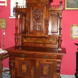 Buffet Gründerzeit vers 1880, noyer, L 143cm x P 72cm x H 245cm