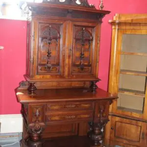 Petit buffet Gründerzeit original vers 1880, noyer, L 112cm x P 56cm x H 210cm