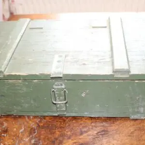 Caisse de munitions L 47cm x l 29cm x H 15cm