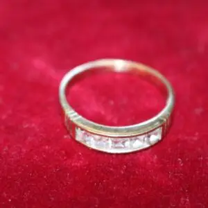 Bague femme or 333, taille 65, env. 2,8 grammes