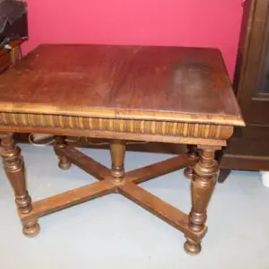 Table à manger Gründerzeit vers 1880, L 98cm x l 76cm x H 76cm