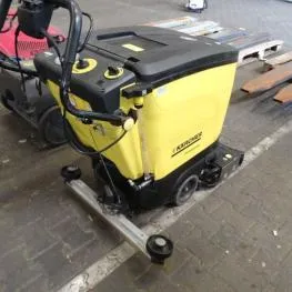 Scrubber dryer