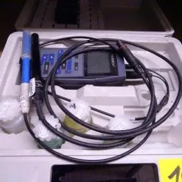 Multiparameter handmeter
