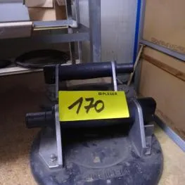 2 přísavné zdviháky