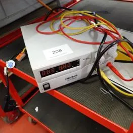 Alimentation de laboratoire Fabr. : Voltcraft