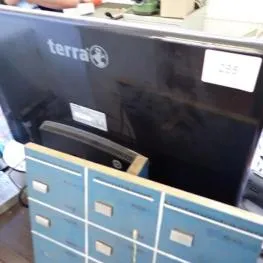 Moniteur 24" Fabr.: Terra