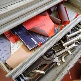 Telescopic pull-out cabinet