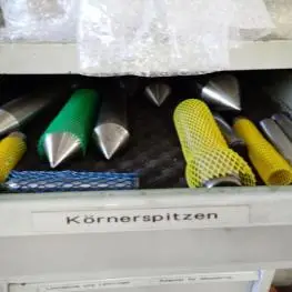 2 armoires à tiroirs