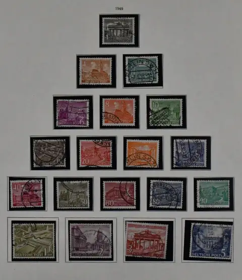 Berlin, 1948-1978, collection in pre-printed album with among others no. 42/60, from 1950 mostly mint (little used), complete except for five values, e.g. with all bells, no. 74 with prominent crush fold etc. Mi. 1880,-, cheap!