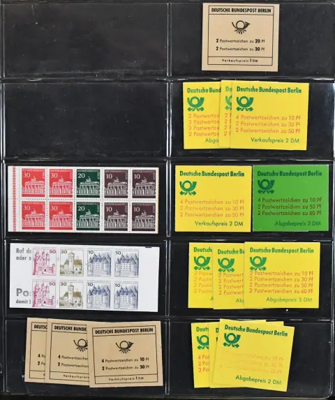 Berlijn, partij van 42 postzegelboekjes, incl. MH 12 meervoudig, MH 14, MH 15 x3 (Mi. 180,-) enz.
