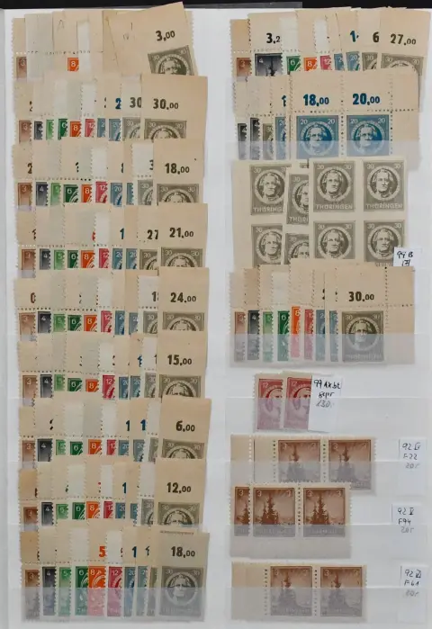 Thüringen, plaatfouten, verzameling van vele honderden in Michel gecatalogiseerde plaatfouten op nr. 92/99, aanvullend gespecialiseerd naar gomsoorten. Waaronder veel in paren met normale zegels. Mi. 10900,-, zeldzaam aanbod in deze overvloed!