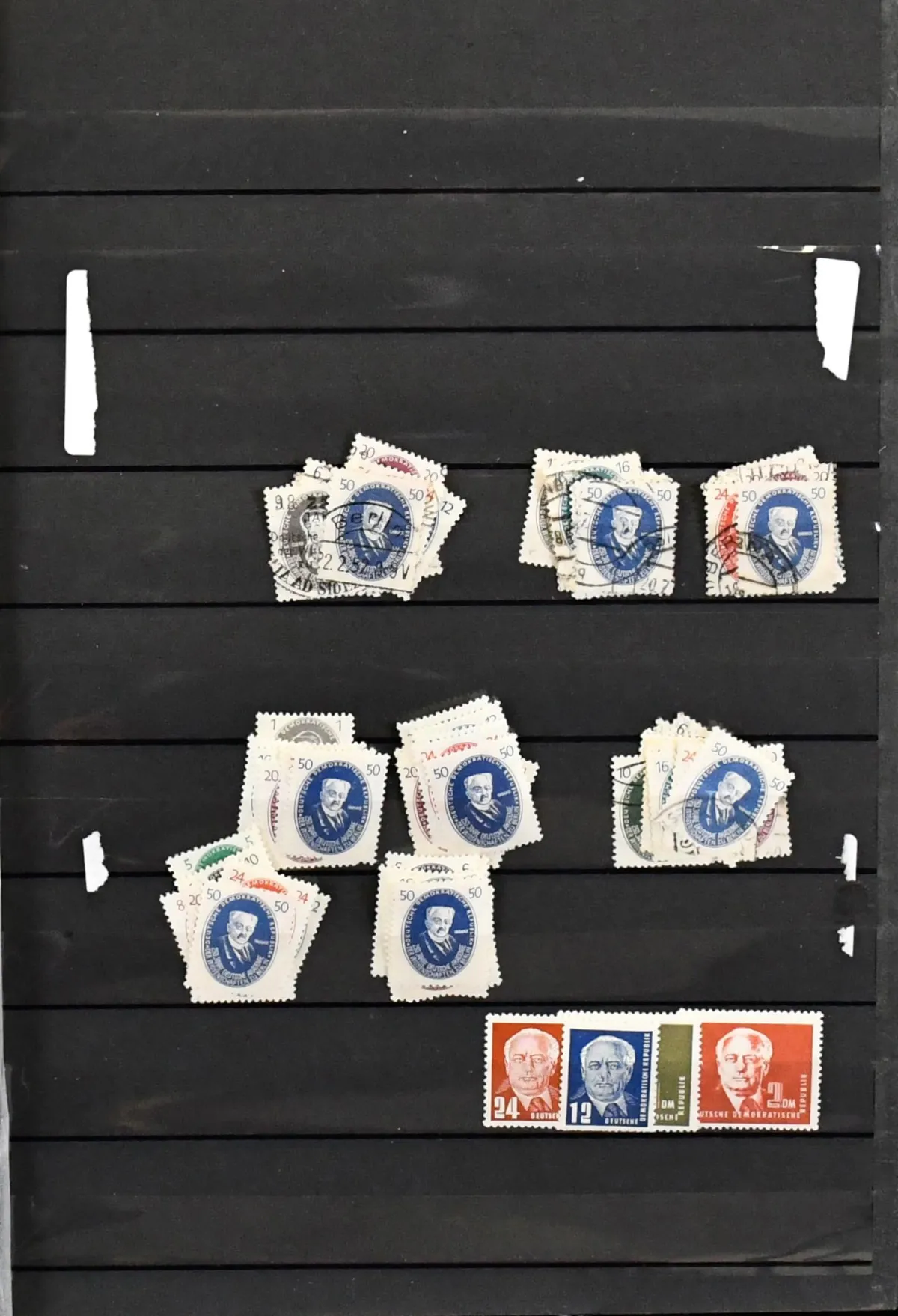 DDR, 1950, Lot mit Nr. 251-254 postfr. Mi. 120,-), sowie Akademie (Nr. 261-270) je viermal postfr. und gest. (Mi. 960,-)