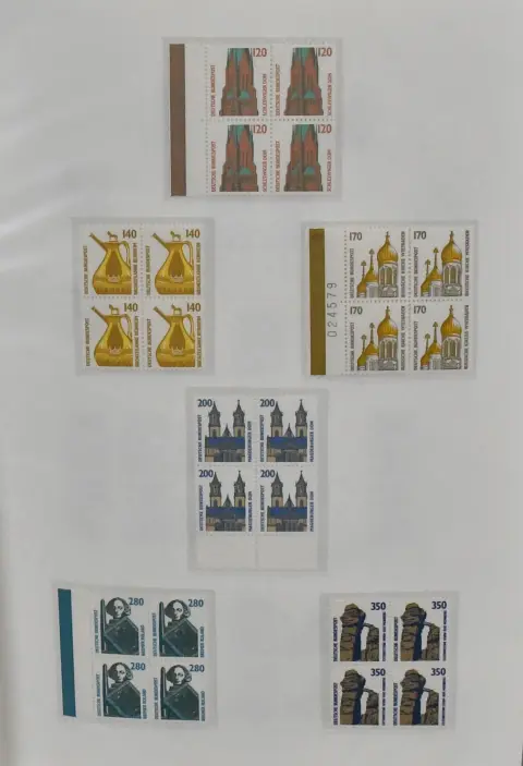 Bizone, Bund, 1945-2001, gruby segregator z obszerną, głównie MNH kolekcją od Rady Kontroli, Bizone z AM-Post niemiecki druk, Arbeiter nadruki taśmowe/siatkowe w tym nr 49Ia ekspertyzowany, wartości Bauten, znaczki specjalne, Bund od 1955 praktycznie nadkompletny w tym wydania łączone, ATM, seria Frauen w blokach czterech, a także około 50,- Euro nominału. Mi. 2500,-