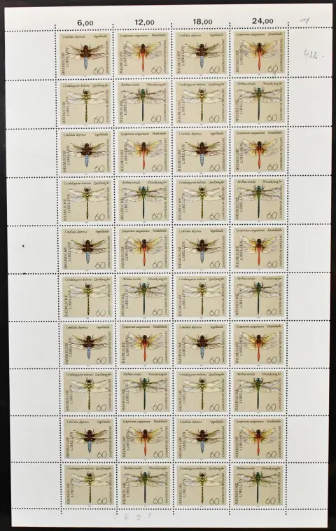ФРГ, 1980-2000, сцепки, негаш. и гаш. коллекция в кольцевом альбоме Lindner, по виду сверхполная, также со сцепками из листов 18-49
