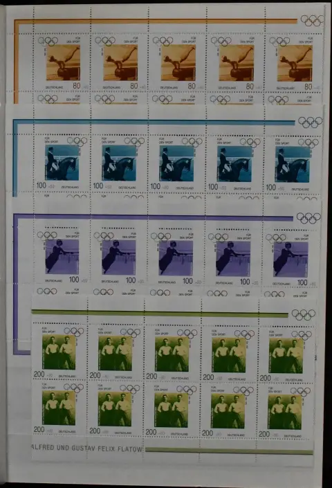 ФРГ, листы по десять, коллекция **, с 1994-2000 (№ 2142), кроме выпусков SWK, полная, частично сложены по внешнему краю (здесь учтены только отдельные марки),…