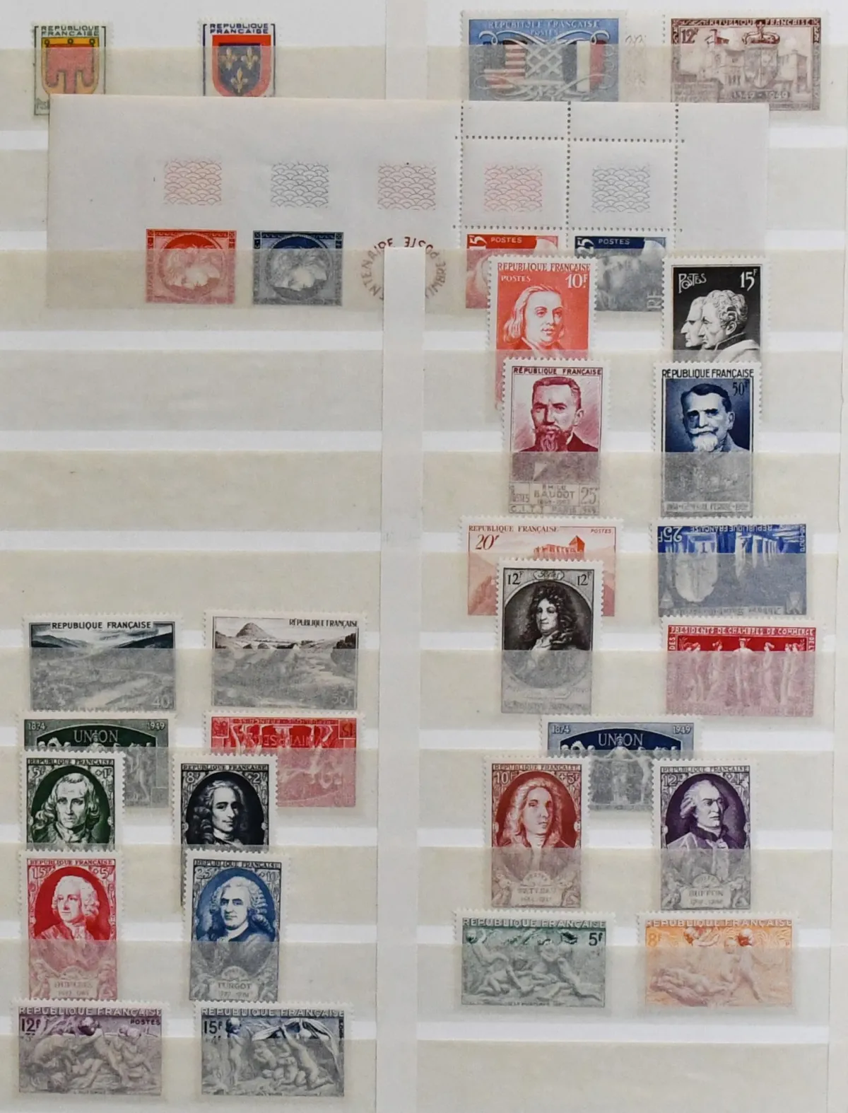 Frankrijk, ca. 1945-1986, postfrisse (weinig ongebruikte) verzameling in binder met veel waarden, waaronder beroemde Fransen, Rode Kruis, 1000 Fr. Helikopter, vanaf de jaren 60