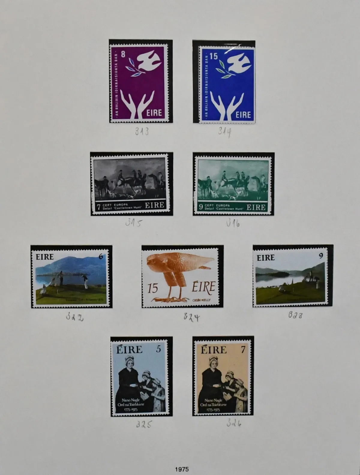 Irland, 1975-2000, nahezu kpl. postfr. Slg. nach Hauptnummern, in zwei SAFE-Dual-Alben, zusätzlich mit sehr vielen Markenheftchen, Mi. 2800,-