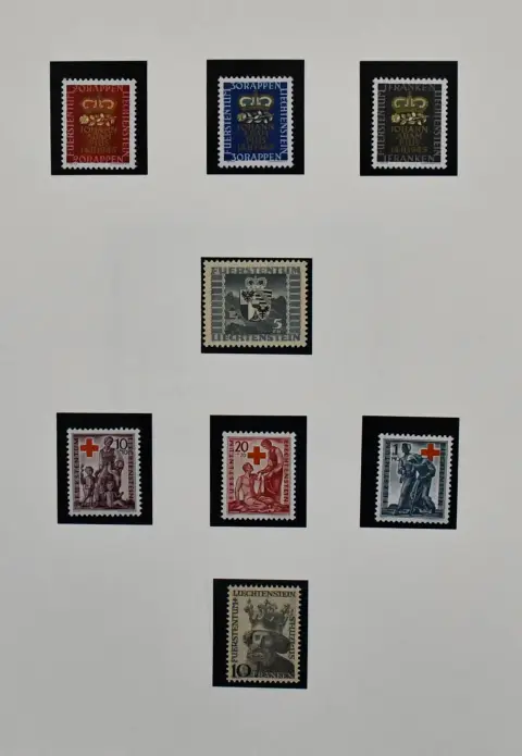 Liechtenstein, 1945-1973, czyste, prawie kompletna kolekcja według głównych numerów i samodzielnie ułożona w albumie, z wczesnymi znaczkami, nr 257/66, 268/76, Bl. 5, ...