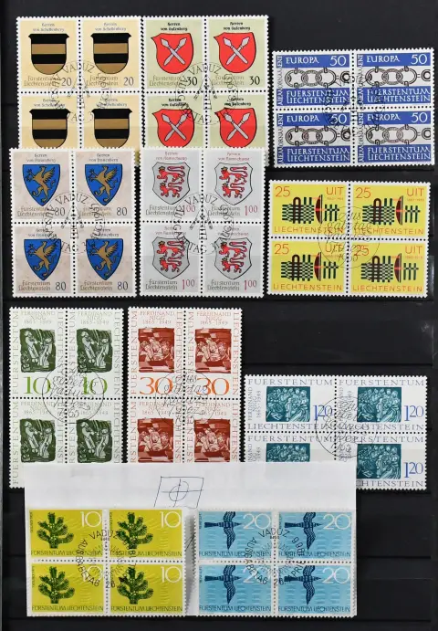 Liechtenstein, 1965/1995, gest. kpl. Viererblock-Slg., alle mit zentrischen Versandstellenstempeln, Mi. loser Markenwert alleine schon 3500,-