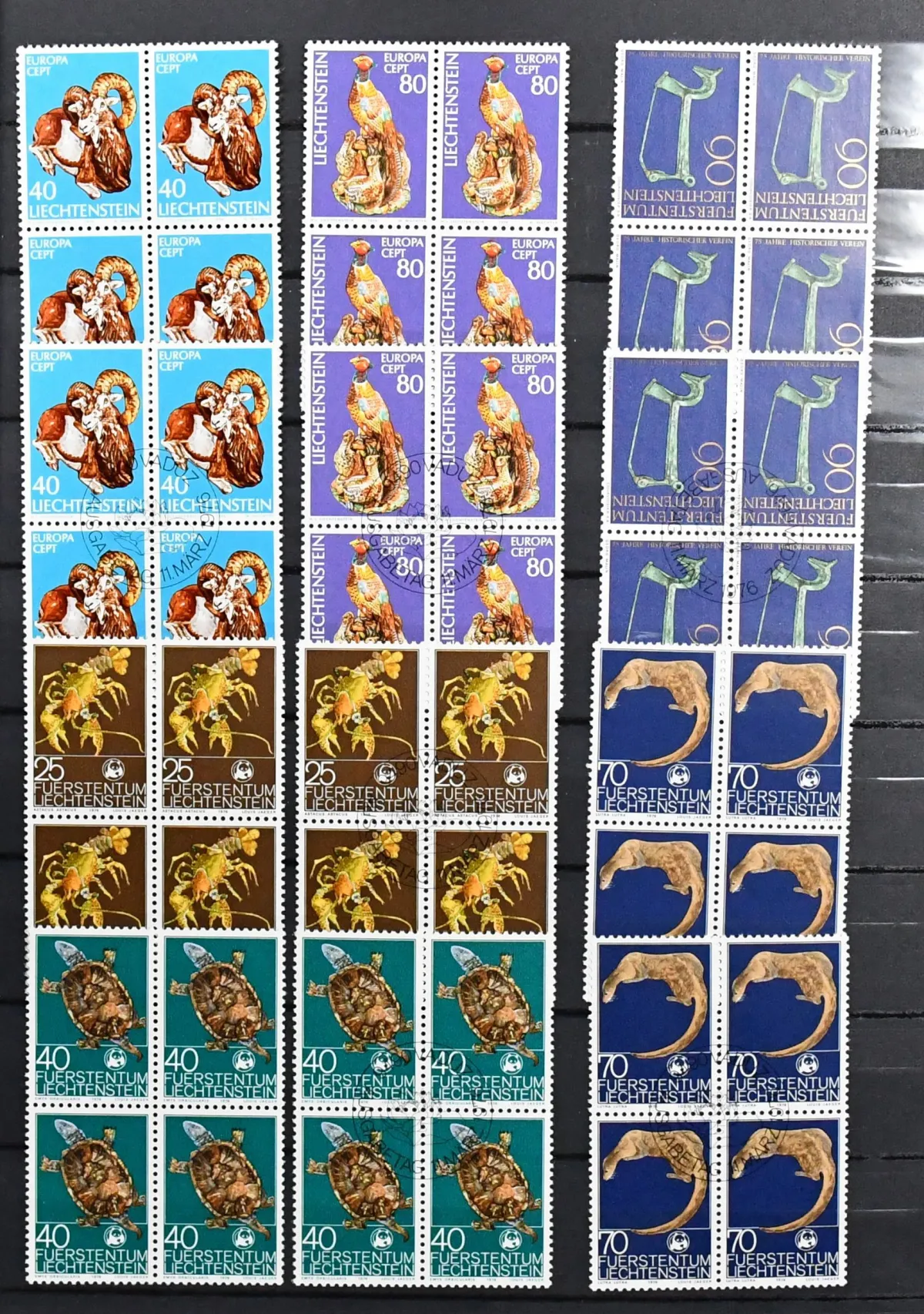 Liechtenstein, 1976/1982, block of four collection postfrisch and with central ESST each complete. Plus the postfrisch single values from 1983/1995 complete. Mi. 2400,-
