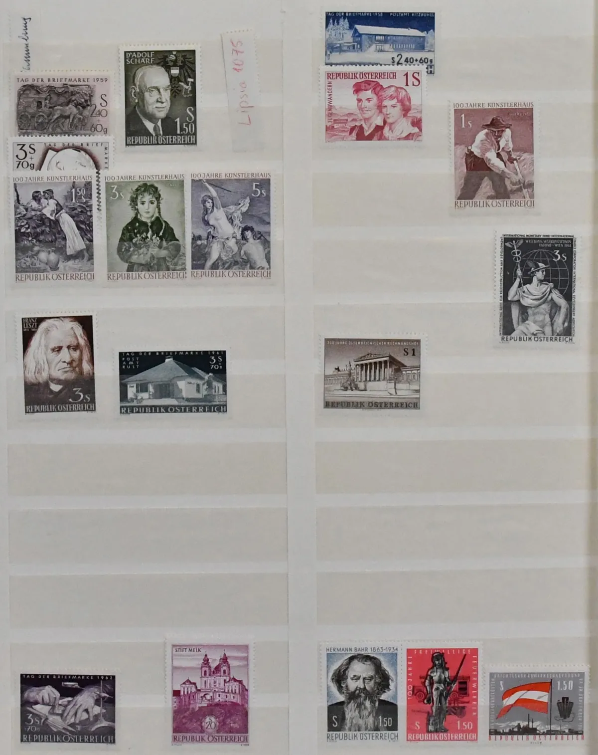 Austria, 1946-1982, extensive mint never hinged collection, almost complete (without birds '53), with costumes I incl. 1 Sch., Carinthia, welfare etc. High catalogue value