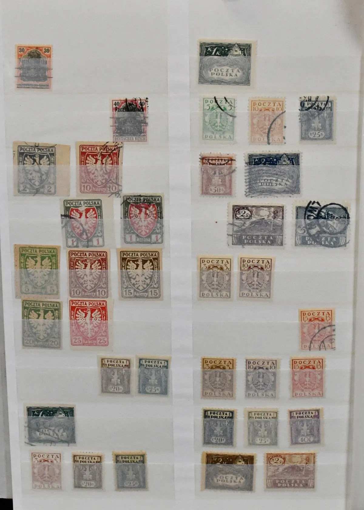 Pologne, 1918-1995, collection oblitérée et neuf, 3 albums, dont beaucoup de matériel ancien jusqu'aux années 1930, Bl. 6 obl., nombreuses séries complètes des années 60/80 neuf, blocs et paires, bel ensemble