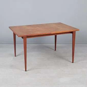 HENRY ROSENGREN HANSEN. Brande Møbelfabrik, extendable dining table, teak, 1950s, Denmark.