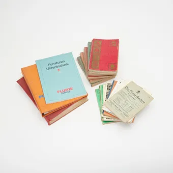 FLUME. Lot d'ouvrages de référence pour montres, 20e siècle, Allemagne. (23).