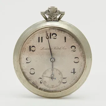 LOCARNO WATCH CO. Montre de gousset Lépine, remontage manuel, vers 1925, Suisse.