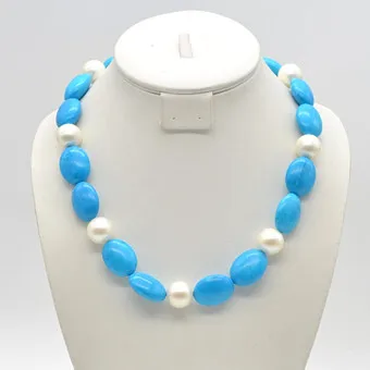 Collier de perles en turquoise, perles de nacre, fermoir en argent sterling, env. 53 cm, 20e siècle.