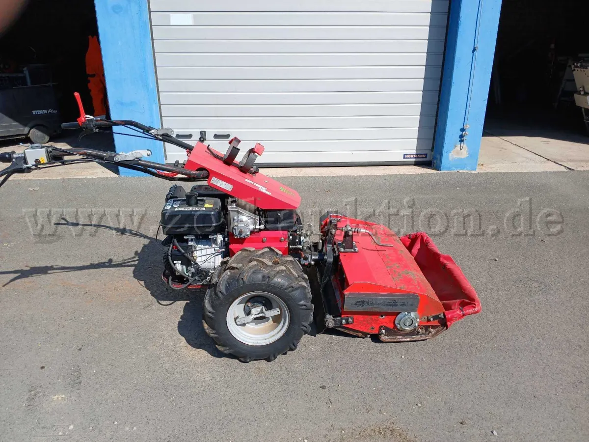 1 dvoukolový traktor Köppl, typ CC 14-2