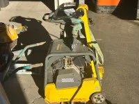 1 vibrační deska Wacker Neuson