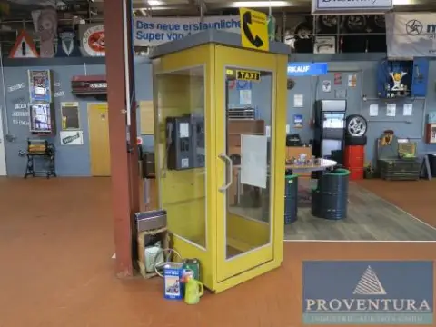 Cabine téléphonique Deutsche Bundespost forme carrée env. années 70/80 avec téléphone à pièces