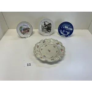 4 assiettes de collection