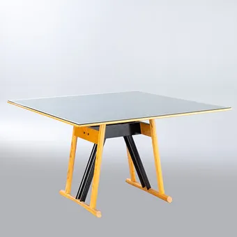 CASSINA. Table / table à manger, années 1980.
