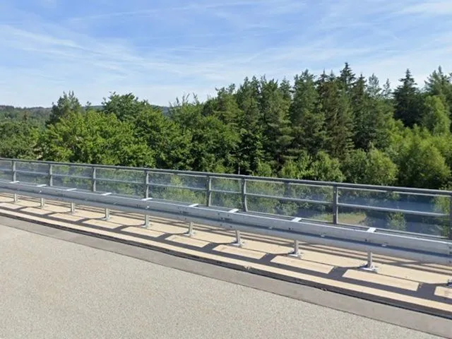 Gehölzfläche unterhalb der A73