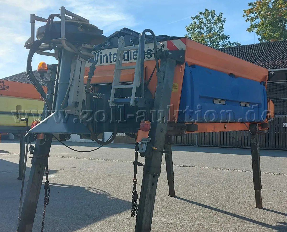 1 sypač Gmeiner STA 4000 TRC FS E