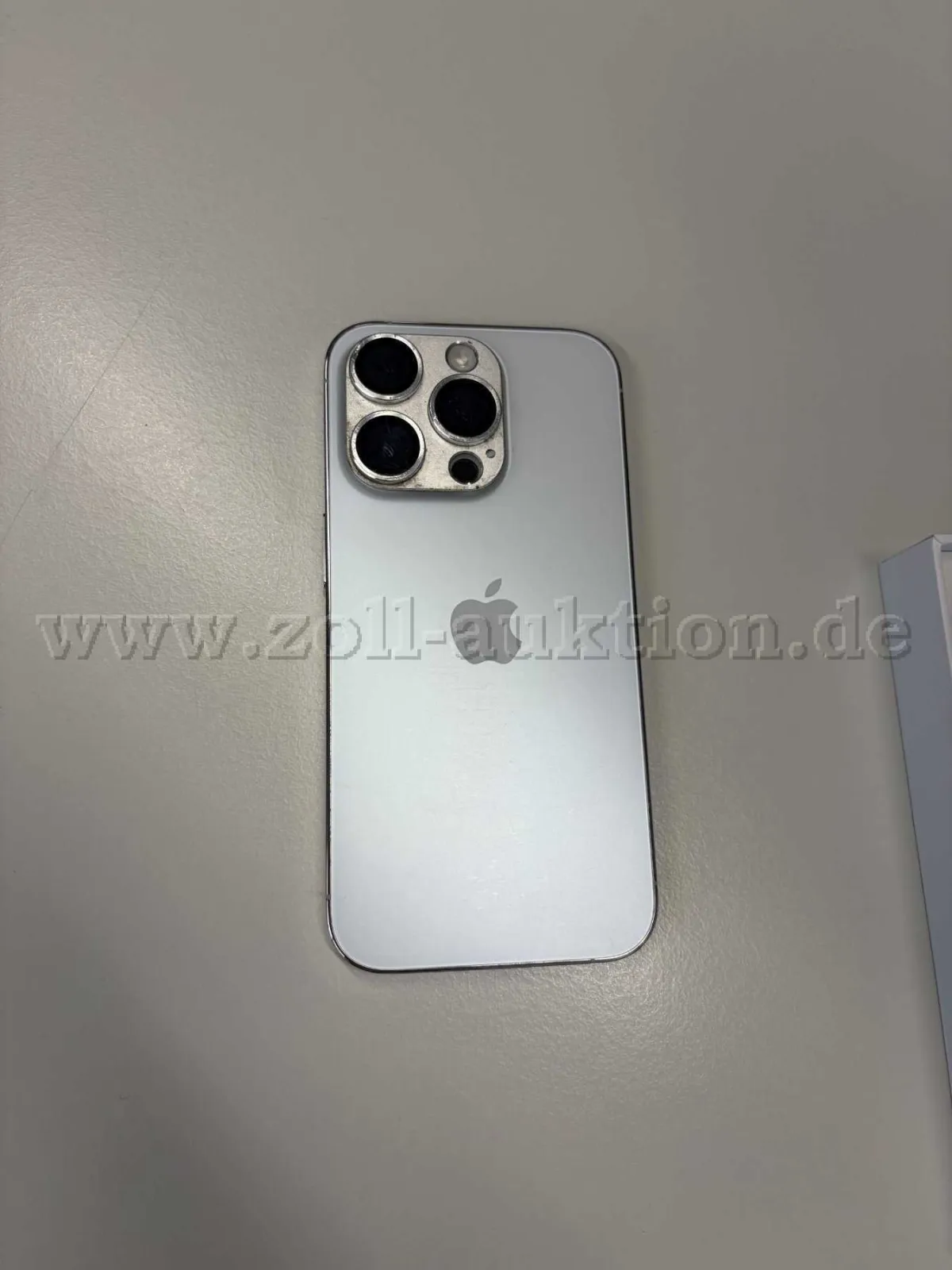 1 Apple iPhone 14 Pro Argent 128GB