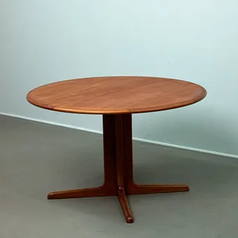 FALSTER MØBELFABRIK. Table à manger extensible, teck, années 1960, Danemark.