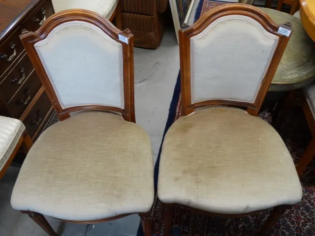 2 stoelen