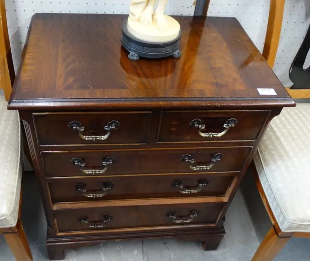 1 kleine commode