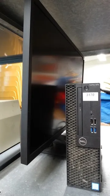 1 moniteur HP + 1 ordinateur Dell