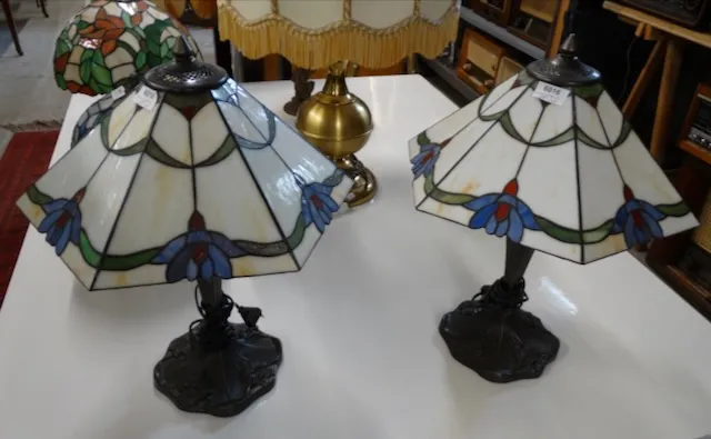 2 lampes de table style Tiffany