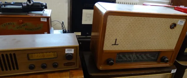 2 oude buizenradio's