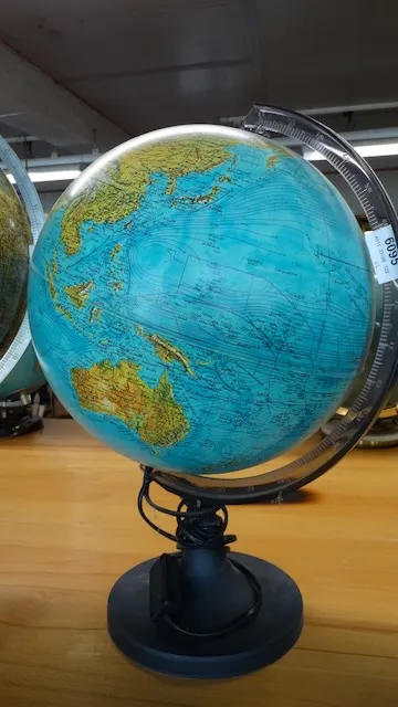 1 Globe